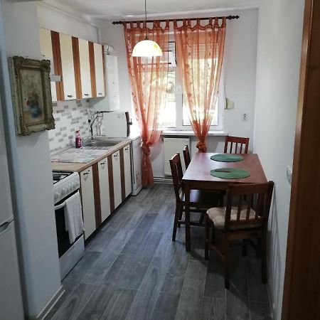 Valeria Apartament Apartment Onesti Exterior photo